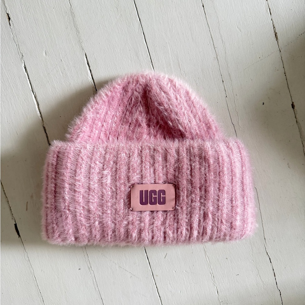 NWOT Ugg Beanie